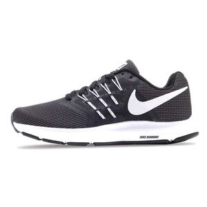Nike Run Swift Black And white